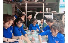 Sinh viên Viện Nông nghiệp và Tài nguyên tham gia nấu 400 suất cháo từ thiện tại Bệnh viện Sản nhi Nghệ An lần 3